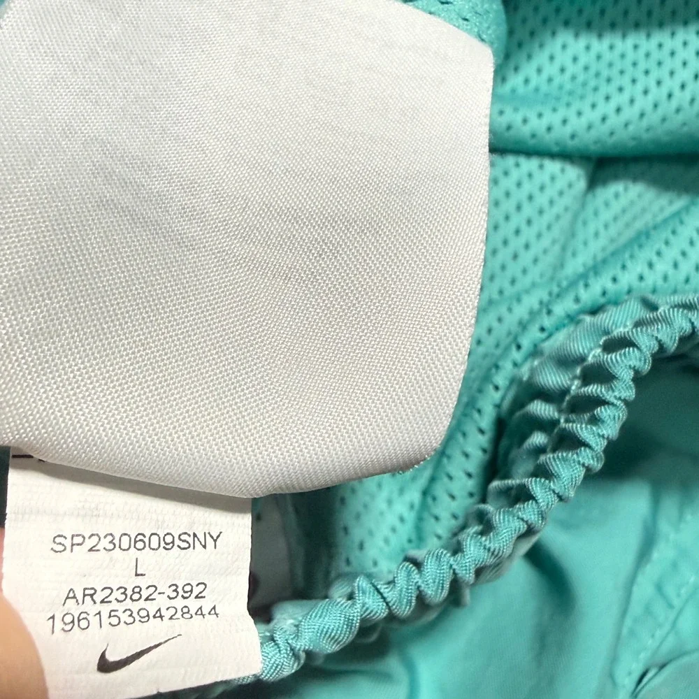 Nike Woven Shorts Mens Large Teal Blue Sportswear Mesh Lined AR2382-392 Athletic
